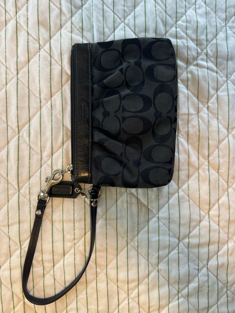 EUC Coach Black Signature Wristlet Clutch